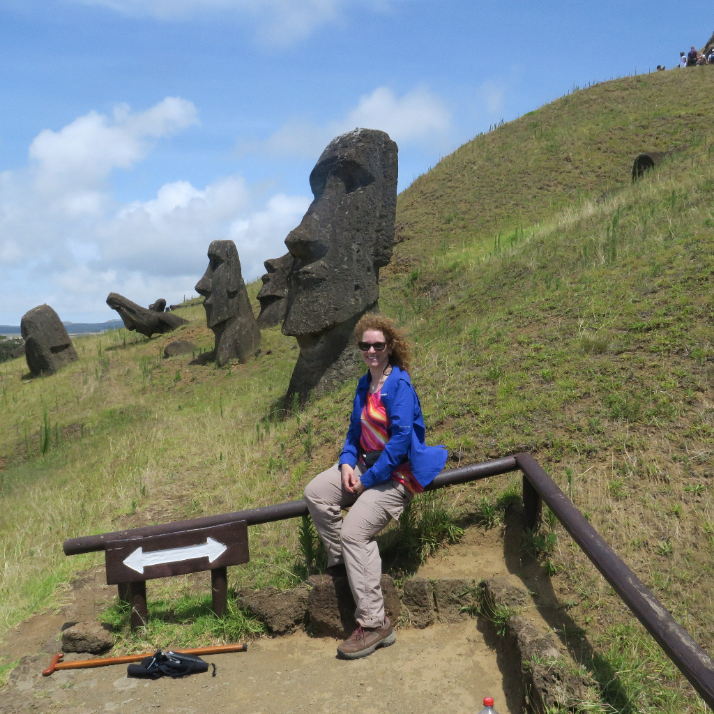 Rano Raraku Moai Rock quarry, Easter Island, Isla de Pascua, Hanga Roa, Chile, South America