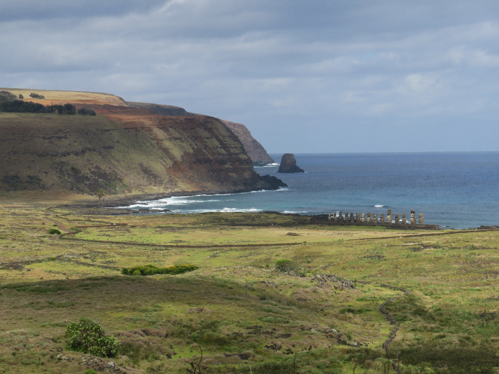 RAno Raraku View Tongariki Easter Island, Rapa Nui, Hanga Roa, Isla de Pascua, Chile, South America